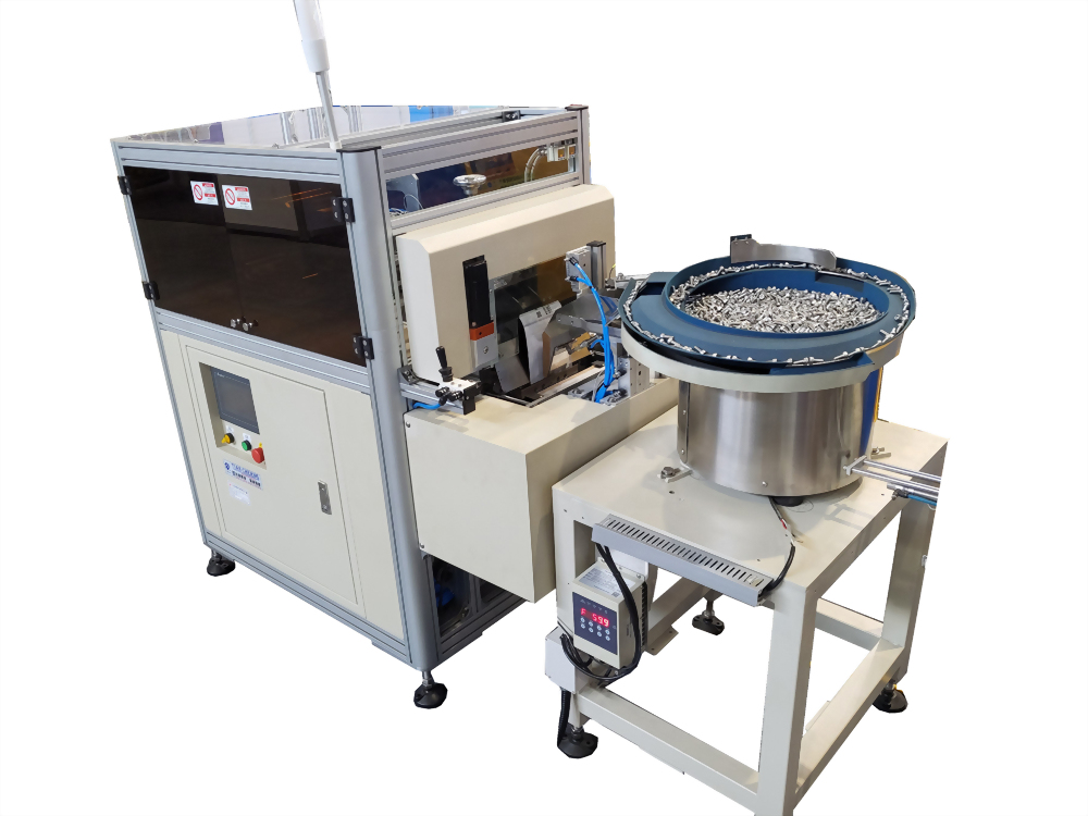 Automated fastener sorting assembly machine vibratory feeder