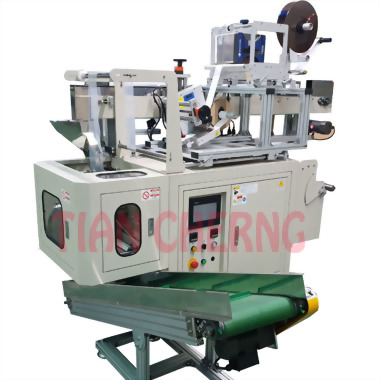 Automated industrial packaging labeling machine
