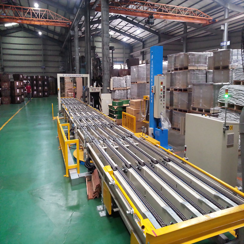Factory automated conveyor packing system