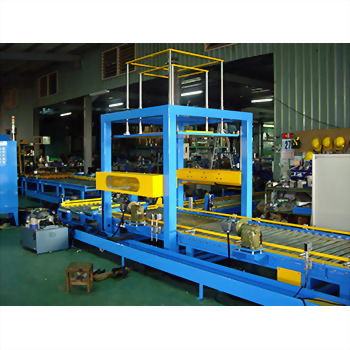 Industrial automated conveyor machine