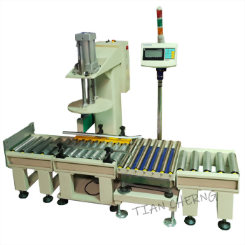 Industrial automated weighing packaging machine conveyor