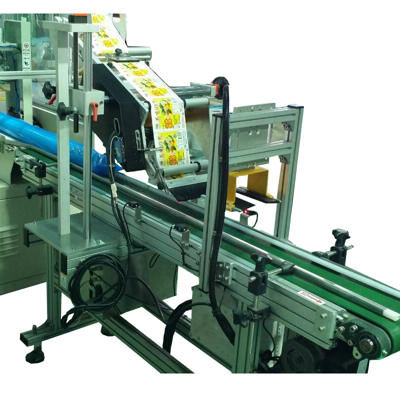 Industrial automatic labeling machine conveyor belt