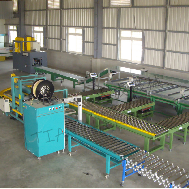 Industrial factory conveyor system packaging line