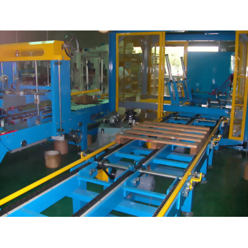 Industrial pallet conveyor system machinery