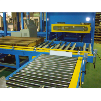 Industrial pallet conveyor system