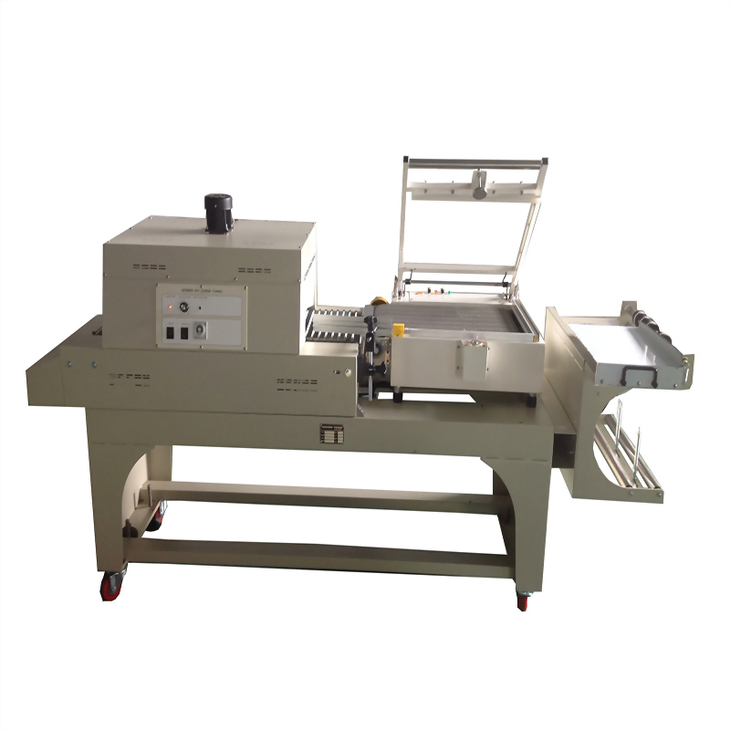 Industrial shrink wrap sealing packaging machine